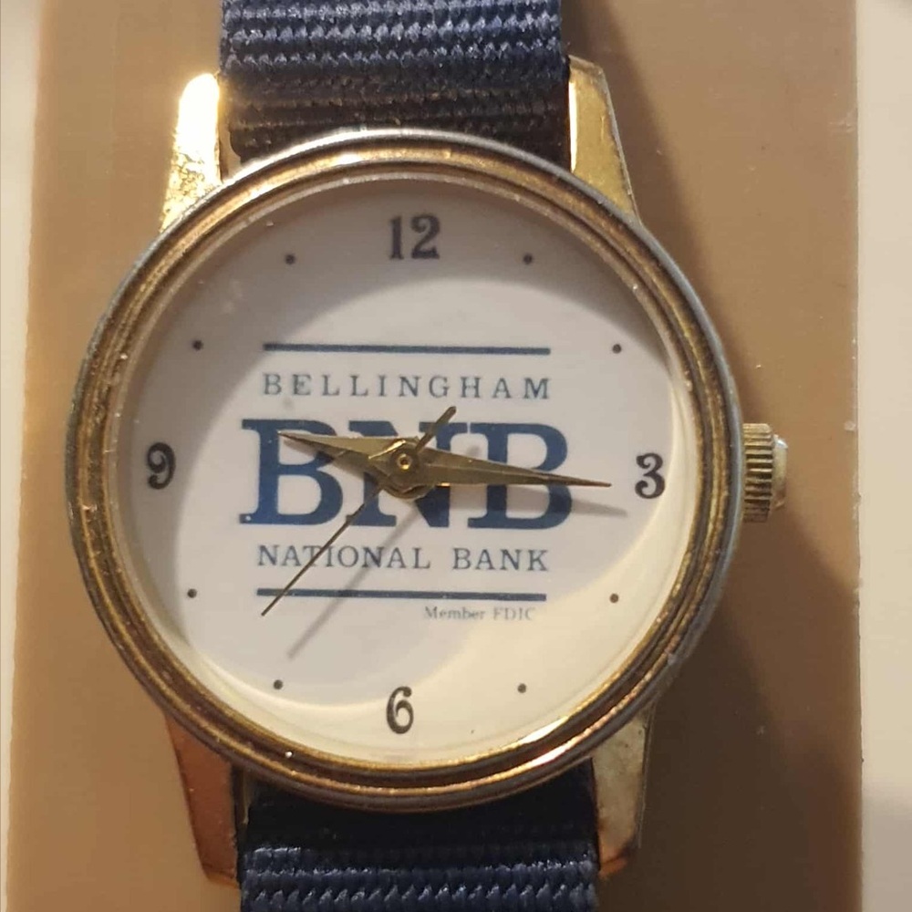 🦋10/$20🦋 Bellingham National Bank Goldtone/White Nylon Women's Watch